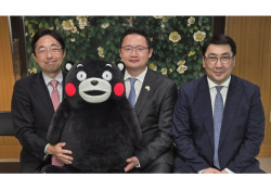 バヤルサイハン駐日モンゴル国大使館特命全権大使及び三井所在福岡モンゴル国名誉領事が来熊され、木村知事を表敬訪問されました。