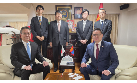 バヤルサイハン大使と吉田正義JRA理事長との会談